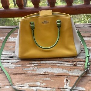 Vintage yellow/white/green coach handbag!